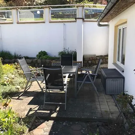 Ferienhaus Mit Standkorb Direkt Am * Goehren (Ruegen)
